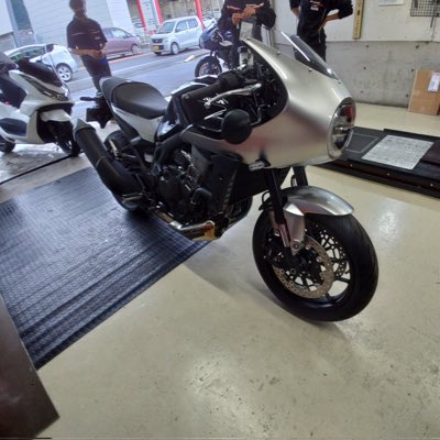 shuji_inai's tweet photo. 🍆#SC85
🦅#HAWK11
#納車日
#新しいプロフィール画像 https://t.co/Shvknb3dAb