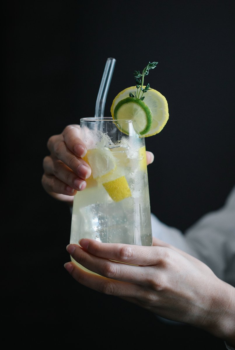 fooing_official's tweet image. A great weekend starts in Mojito.🧊🍸🧊
 #fooing #icemaker #mojito #cocktails #Party