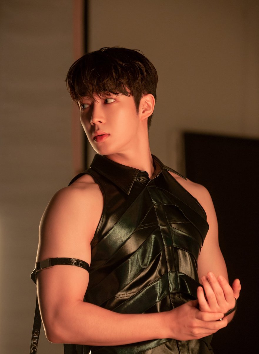 Dawonie_4's tweet photo. El que me tira la onda 🤨 // El que me gusta 😍 https://t.co/SZnA2N05ti