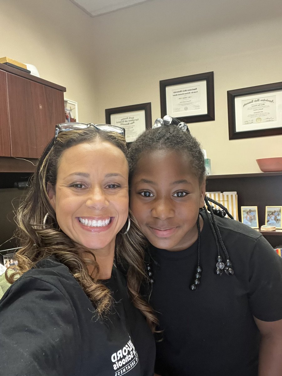 Makes me happy to see her happy! You got this girl… now go be great!❤️😘 #pilotpride <a href="/PilotPrincipal1/">Principal Fleming</a> <a href="/GCSchoolsNC/">Guilford Co. Schools</a> <a href="/Super_GCS/">Dr. Whitney Oakley</a> <a href="/jmaness4/">Jusmar Maness</a> <a href="/michellewolver/">Michelle Wolverton</a>