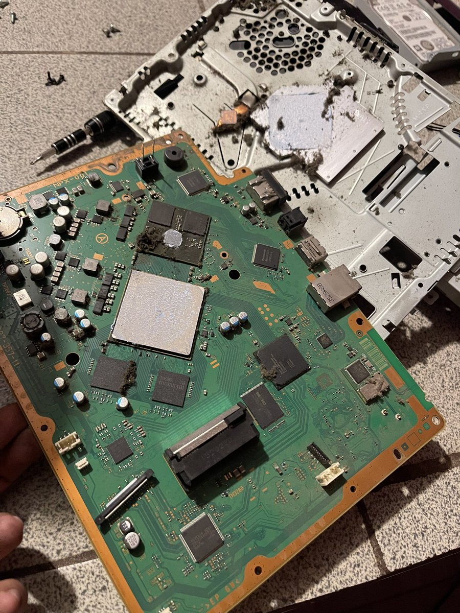 Háganle mantenimiento a sus consolas por favooor 🤢🤮