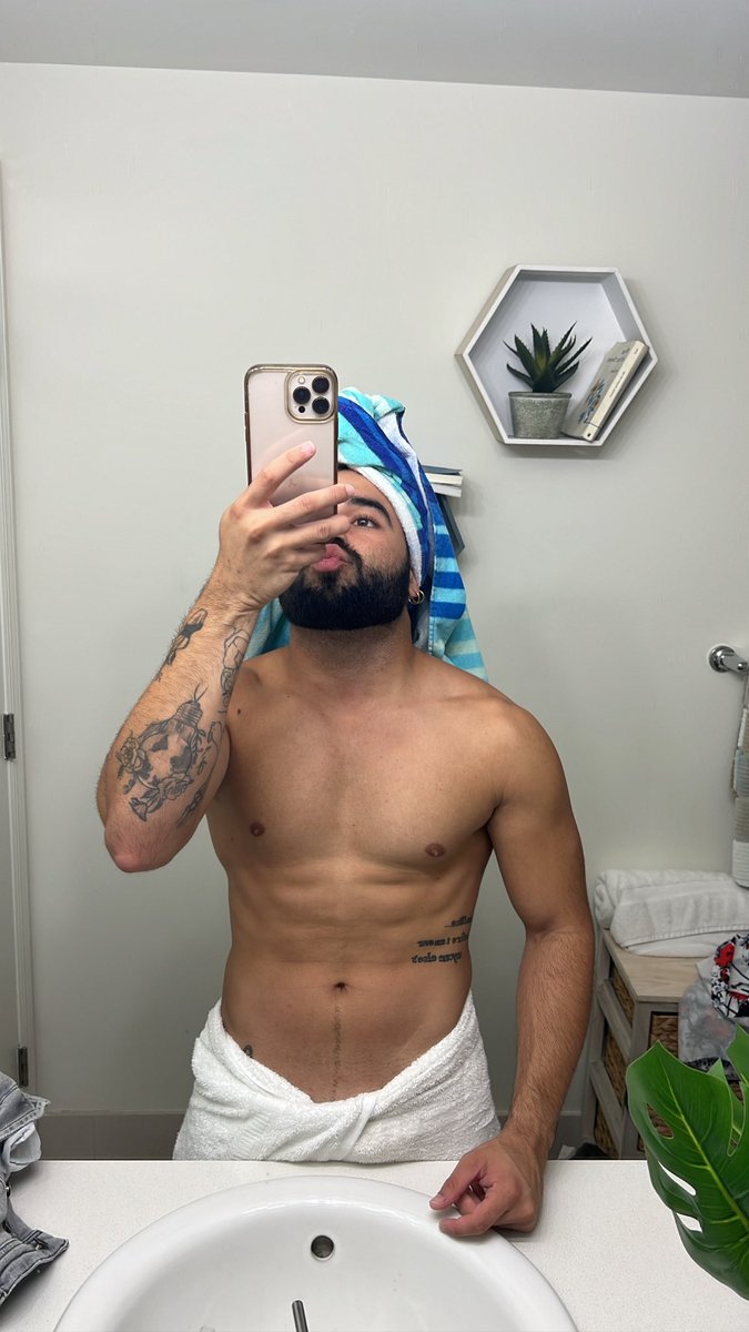 Baeronortiz's tweet photo. Towel-head. https://t.co/eySzgFWGCO