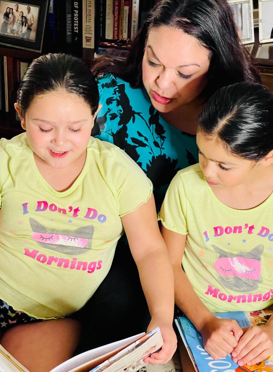 SenatorLuz's tweet photo. Fun challenge #UtahReads 😀 thank you @UELMA_Utah
Sol and Cielo picked great books 📚
- “Rosie Revere Engineer”
- “A Song of Frutas”
#Reading @UTSenateDems @utahsenate https://t.co/9lPaUd1AM8