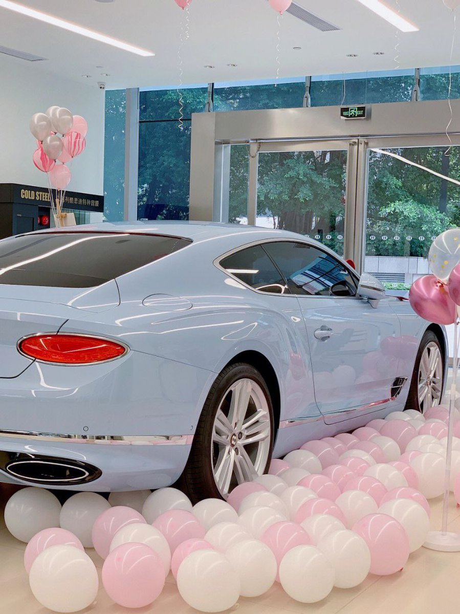 chenxuanera's tweet photo. More than a month, is it the fastest car to pick up? Happy day.🥰🥰 https://t.co/9ak8m7eDwm