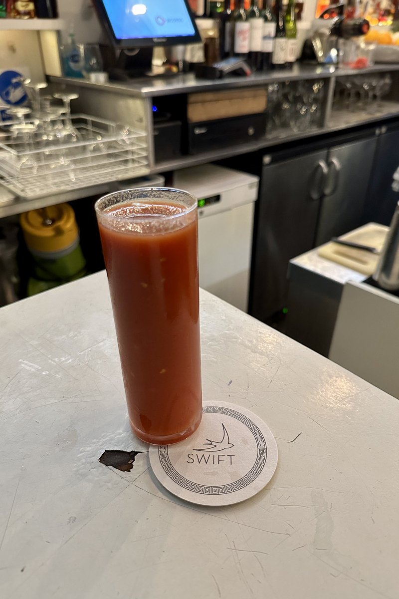 junki_coffee's tweet photo. 昨日からヨーロッパに来ています✈️
ロンドンではThe World's 50 Best Barsにランクインしているバーを視察。お店作りに参考になることが沢山あって本当に楽しい！ https://t.co/ZkfvCoCpBq