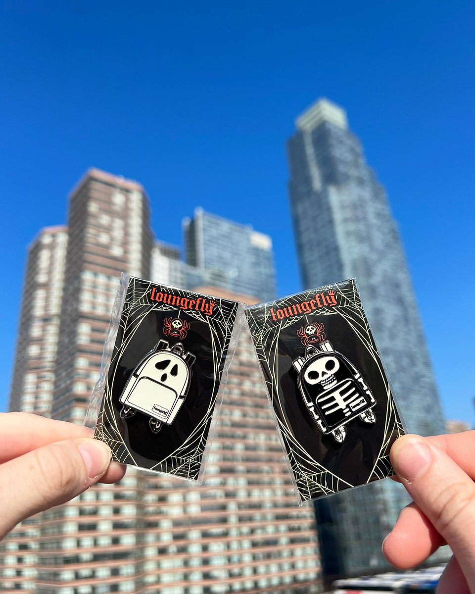 RT and follow @Loungefly for your chance to win these spooky glow-in-the-dark #Loungefly pins, made exclusively for #FunkoFrightNight at #NYCC! One winner gets both pins. 
@OriginalFunko #FunkoFamily #Giveway #FunkoNYCC #nycc2022