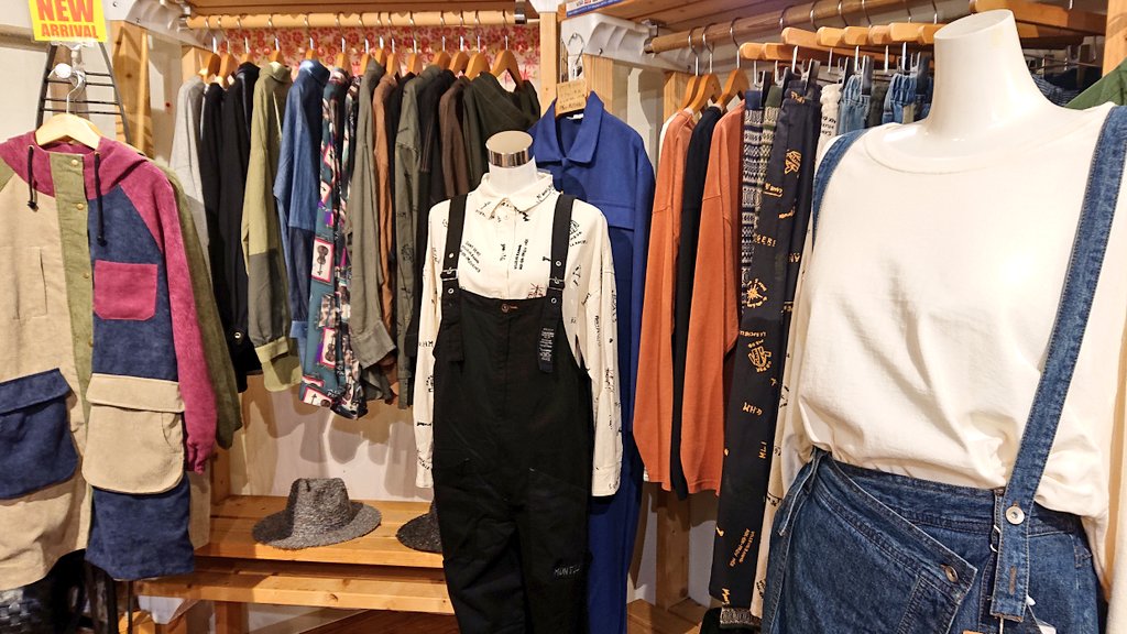 超B型なお店 CANDY on Twitter "秋アパレル続々入荷中です🍁"