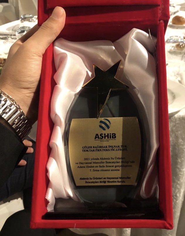 Akdeniz Su Ürünleri ve Hayvansal Mamuller İhracatçıları Birliği’nin ev sahipliğinde düzenlenen “2021 Yılı İhracat Ödülü” töreninde;

Güler Bağırsak LTD.ŞTİ Adana İlinde en fazla ihracatı gerçekleştiren 7. firma olmuştur.

Güçlü Türkiye için hep birlikte üretmeye devam edeceğiz.