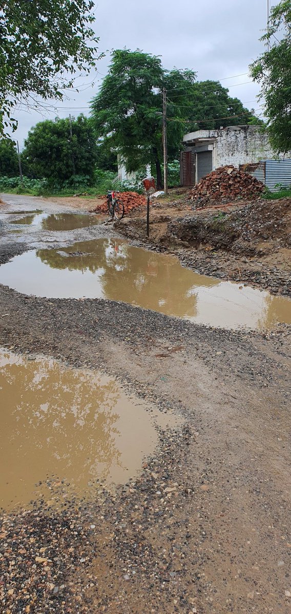 indershi61's tweet photo. @MunCorpGurugram @rakeshdaultabad @DC_Gurugram @AAP_Badshahpur @mlkhattar @Dchautala Look at the condition after rains.. https://t.co/jy0cy6a5XK