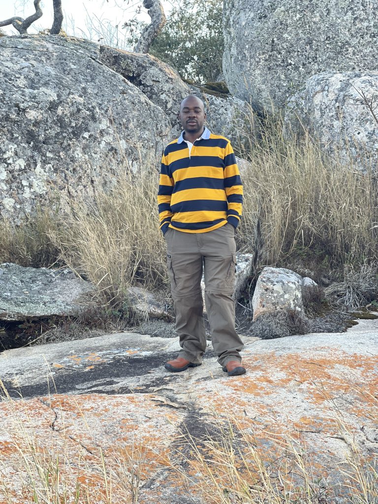nelsonchamisa's tweet photo. LOVE HOLDS EVERYTHING TOGETHER, LOVE FORGIVES…Above all, love one another deeply, because love covers over a multitude of sins. Be hospitable to one another without grumbling. 1 Peter 4:8-9 Sabbath blessings to you. #Godisinit https://t.co/AjVF5SrxJW