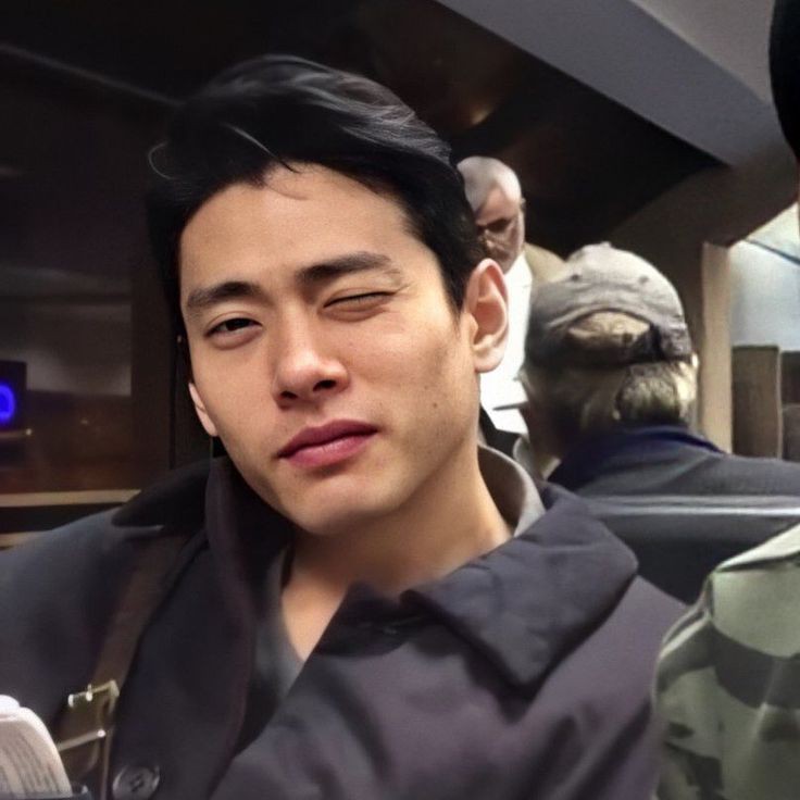 semutdisko's tweet image. Weekend gini enaknya jalan-jalan sama anak. Happy Saturday, pals.