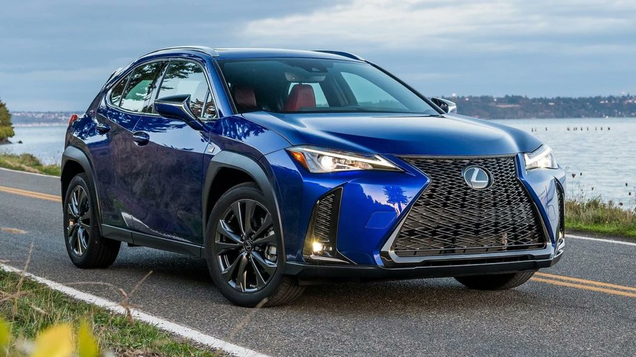 Autocosmos's tweet photo. Conoce el nuevo @Lexus_Mex 𝗨𝗫 𝟮𝟬𝟮𝟯 🤩 estará disponible en dos versiones, 250h y 250h F-SPORT 👌🏻 con un precio desde $839,900 pesos. Entre los rivales principales se encuentran #Audi 𝗤𝟯, #BMW 𝗫𝟭, #MercedeBenz 𝗚𝗟𝗔 y #Volvo 𝗫𝗖𝟰𝟬 👊👉https://t.co/ImEpm84sPq https://t.co/KkvNnIEXlN