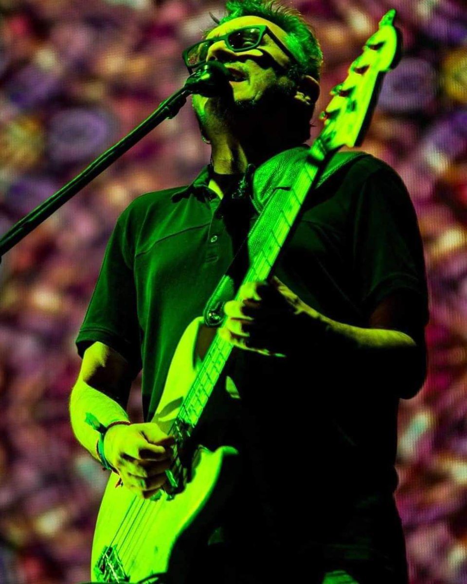 Y desde hace un mes, la vida no ha sido la misma, sigo con un vacío y un dolor enorme. 
😭😭😭😭😭😭😭😭😭😭😭
Abrazo al cielo al Enanito Verde más chingón
#MarcianoCantero