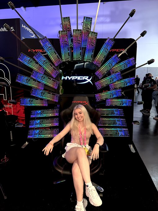 I 🤍 twitch con #twitchcon https://t.co/49S2WzVy6g<a href="/tag/twitchcon"class="tags">#twitchcon</a>
