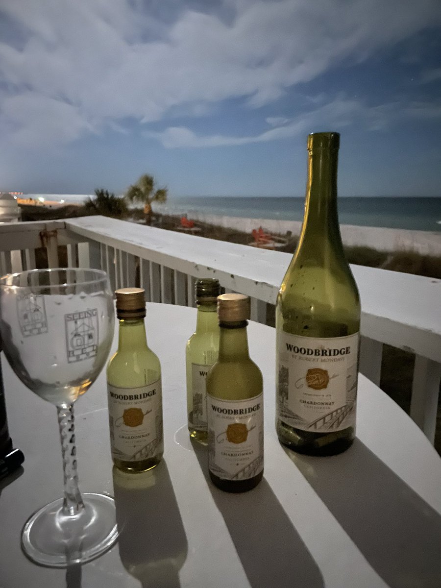 _Mee67's tweet photo. #panamacitybeach #friends #RetirementLife #October2022 https://t.co/hadlZZLZd8