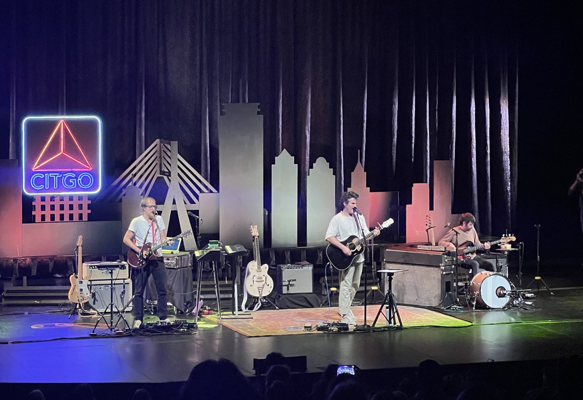 Thanks <a href="/mattnathanson/">matt nathanson</a> for a show that would have made my teenaged self very jealous of me… so many bangers!