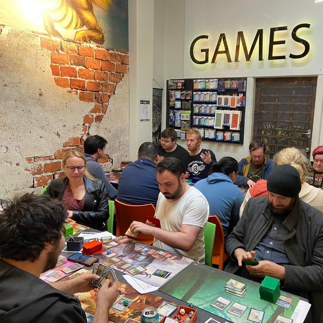 bea_dnd's tweet photo. #CommanderLeague going down!
#MagicTheGathering #BeaDnDGames https://t.co/WOnczVIXrF