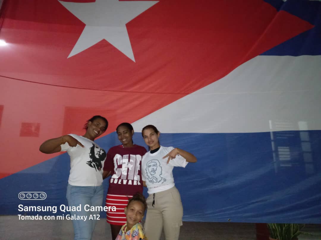 Recordando a un guerrillero hoy #TodosJuntos #CheVive #Cuba

<a href="/UJCdeCuba/">UJC de Cuba</a> <a href="/UnionArtemisa/">UJC Provincia Artemisa</a> <a href="/MaylenM21812991/">Maylen Martinez</a> <a href="/GladysArtemisa/">Gladys Martínez Verdecia</a>