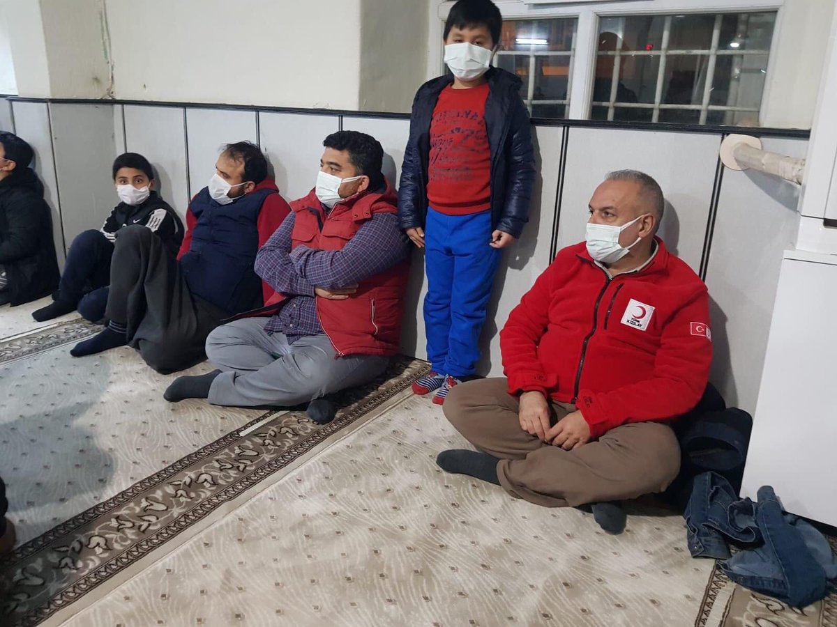 KViransehir's tweet photo. Mübarek Kandil Gecesinde Çıkan Olayda Başına Aldığı Mermi İle Ağır Yaralanan  Viranşehir Kızılay Gönlümüz,Hemşerimiz Sıraç Bahceci  Vefat Etmiştir.@KViransehir 

Allah Rahmet Eylesin Başta Ailesi Olmak Üzere Hepimizin Başı Sağ Olsun…@Kizilay @salih_ekinci @ondercengel https://t.co/PND1rzgxv8