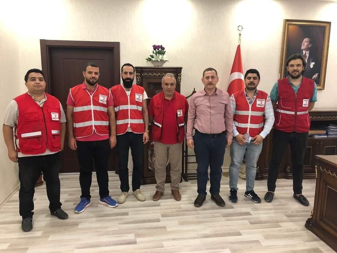 KViransehir's tweet photo. Mübarek Kandil Gecesinde Çıkan Olayda Başına Aldığı Mermi İle Ağır Yaralanan  Viranşehir Kızılay Gönlümüz,Hemşerimiz Sıraç Bahceci  Vefat Etmiştir.@KViransehir 

Allah Rahmet Eylesin Başta Ailesi Olmak Üzere Hepimizin Başı Sağ Olsun…@Kizilay @salih_ekinci @ondercengel https://t.co/PND1rzgxv8