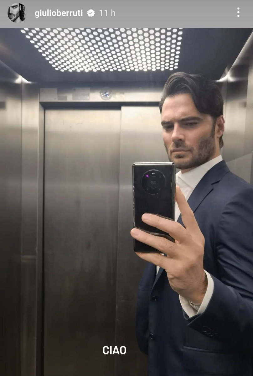 elebohh's tweet photo. #ilmioprimotuittmisto #cazzeggio #instameb #giuliocè https://t.co/gevtzhgLcU