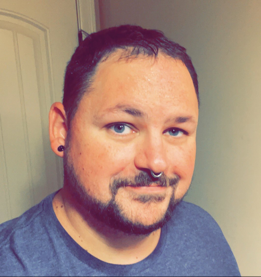 StoryBear14's tweet photo. Felt cute might delete later. #bear #bi #bibear #pan #panbear #chub #beard #bisexual #pansexual https://t.co/nbZMJof2Zg