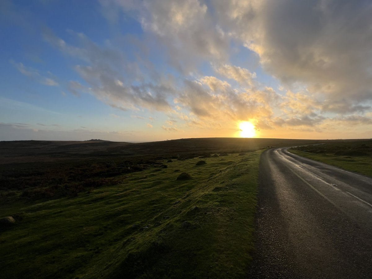 1000in9's tweet photo. #Dartmoor at its best. Brutal, majestic and glorious in the sun!  Day 8 of #1000in9 done! https://t.co/WT68SyIrhi