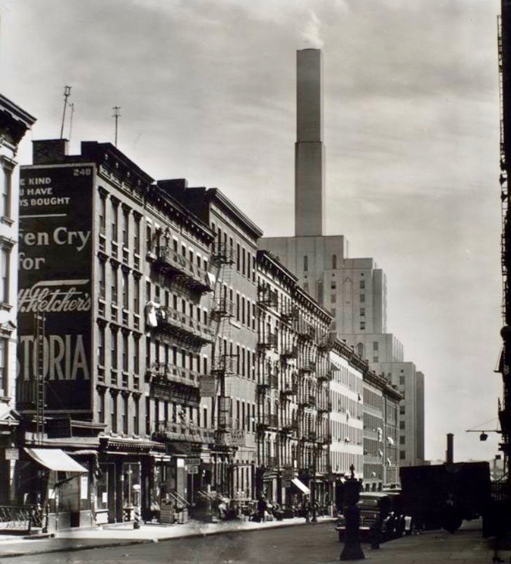 LRonLacy's tweet photo. Changing New York series, #WPA #FederalArtProject. October 8, 1935.
@LivingNewDeal
#Manhattan #upperManhattan #urbanphotography #blackandwhitephotography #streetphotography #BereniceAbbott https://t.co/1NKZkVV6pq