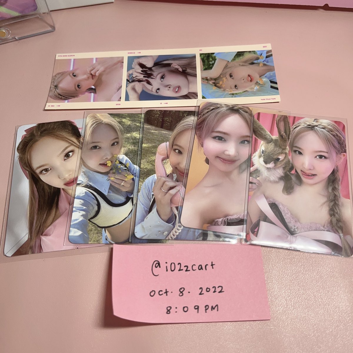 i02zcart's tweet photo. aaa finally my nayeon bunny TT https://t.co/X4r5V2vW8V