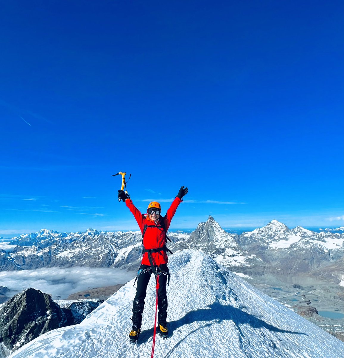 Остварена уште една животна желба…🗻Алпите…освоен врвот Breithorn, а во позадина неверојатниот Matterhorn!
Доживување кое не се опишува со зборови! 😍