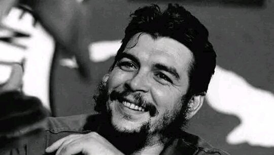 ¿Dónde estás, caballero gallardo? A 55 años de su partida física, nuestro Guerrillero heroico está en el corazón de todas y todos los hijos dignos del planeta que luchamos por un mundo mejor. #Cuba 
#CheGuevara 
#CheVive
