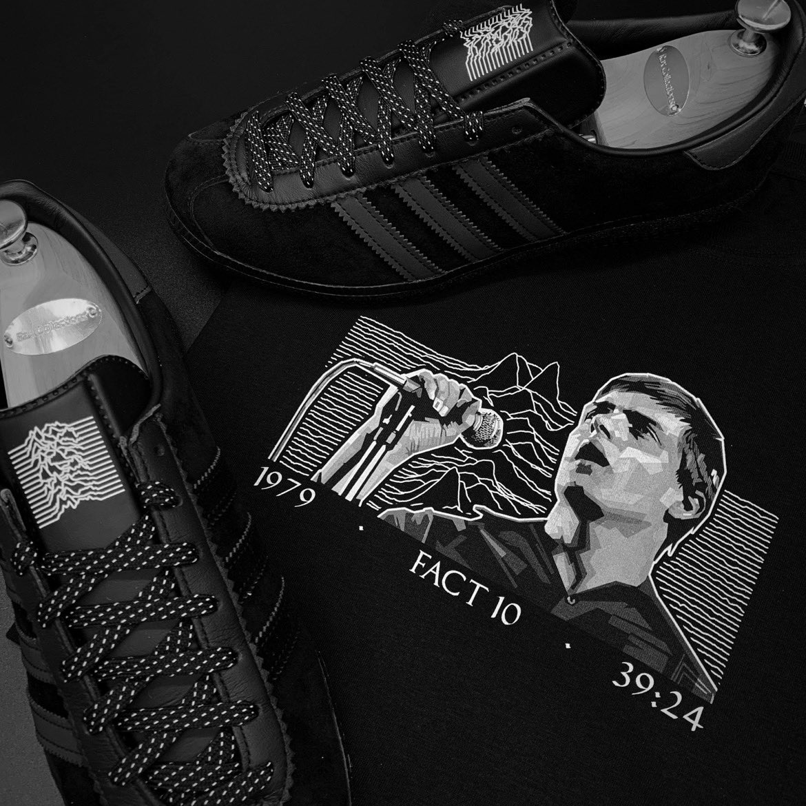 casualsub_'s tweet photo. Ian Curtis Tee

Online 7pm Monday ⏱

All profits to Andy’s Man Club

#ITSOKAYTOTALK 

All retweets hugely appreciated 🤝 https://t.co/pJB3BVq4XM