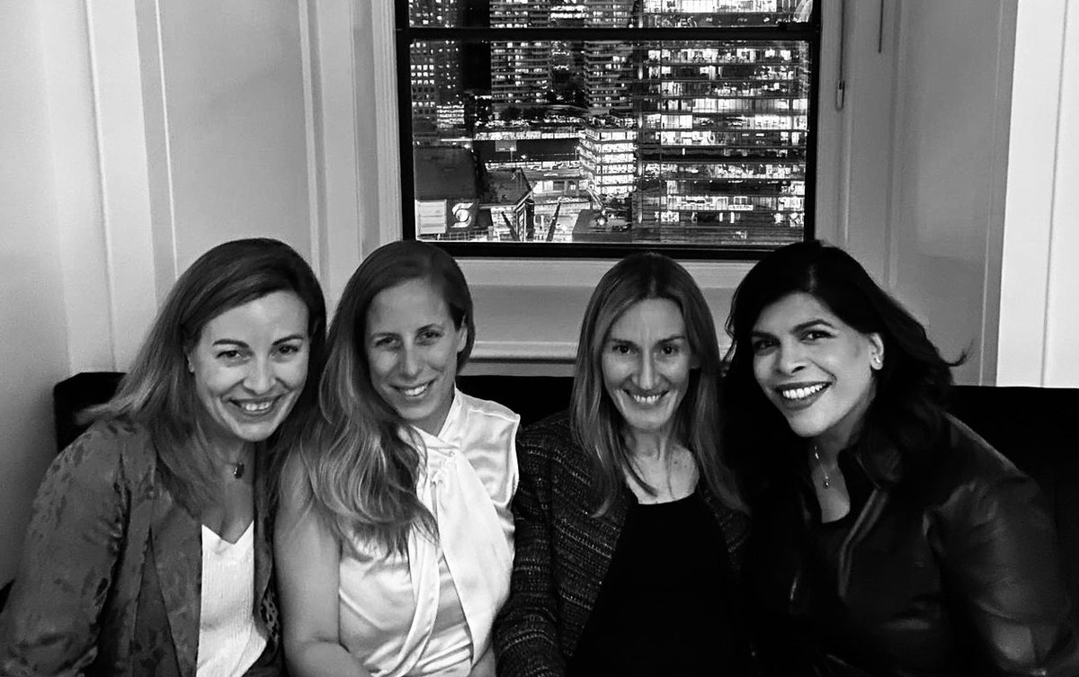 MariaSolAndres1's tweet image. Best way to end #GCOS2022!! I am so proud to call these #cardioonc stars my friends! Thanks @drtarsh for organising this wonderful night. @TeresaLpezFdez1 @juancplana @AnaBaracCardio @oncology_cardio
