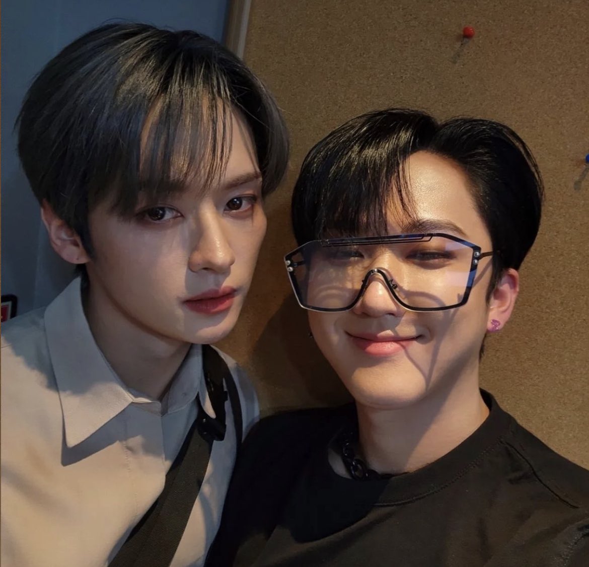 changbinsta's tweet photo. 📸 • (approx) 5PM KST
무서운 리노mc
꒰ scary mc leeknow ꒱
#straykids  #/stay #🐖🐇 #음악짱심 https://t.co/8fq0u9px2s
