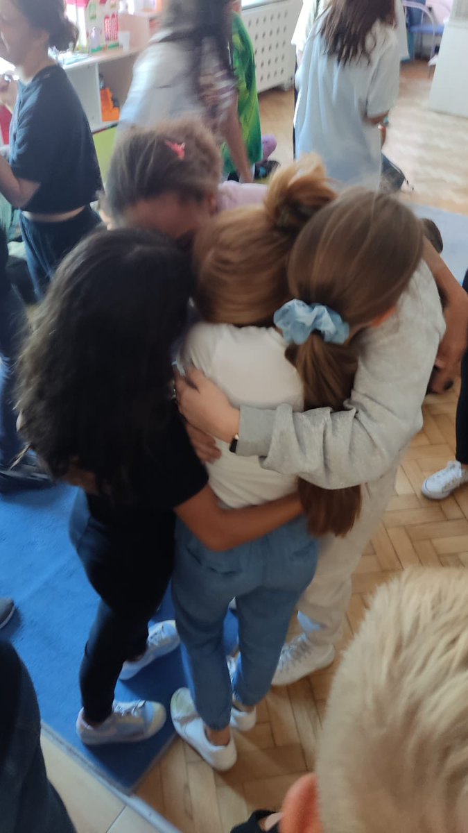 #ErasmusPlus 🇪🇺 🇵🇱 
Projecte NEEDS:New Education Era of Digital Skills
Marxem de Polònia molt agraïts i satisfets. Ens portem la maleta plena d’experiències, nous coneixements, noves cultures…
<a href="/EplusCatEdu/">Unitat Programes Internacionals Catalunya</a> <a href="/sepiegob/">SEPIE</a> #NEEDS