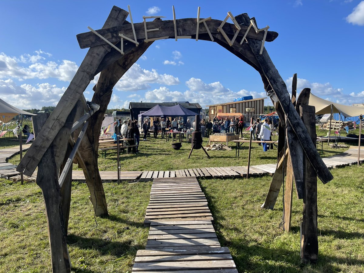 Arc2Principles's tweet image. Voedselnetwerk 110% Oosterwold. Ceremonie door  Sharie Parsipoor