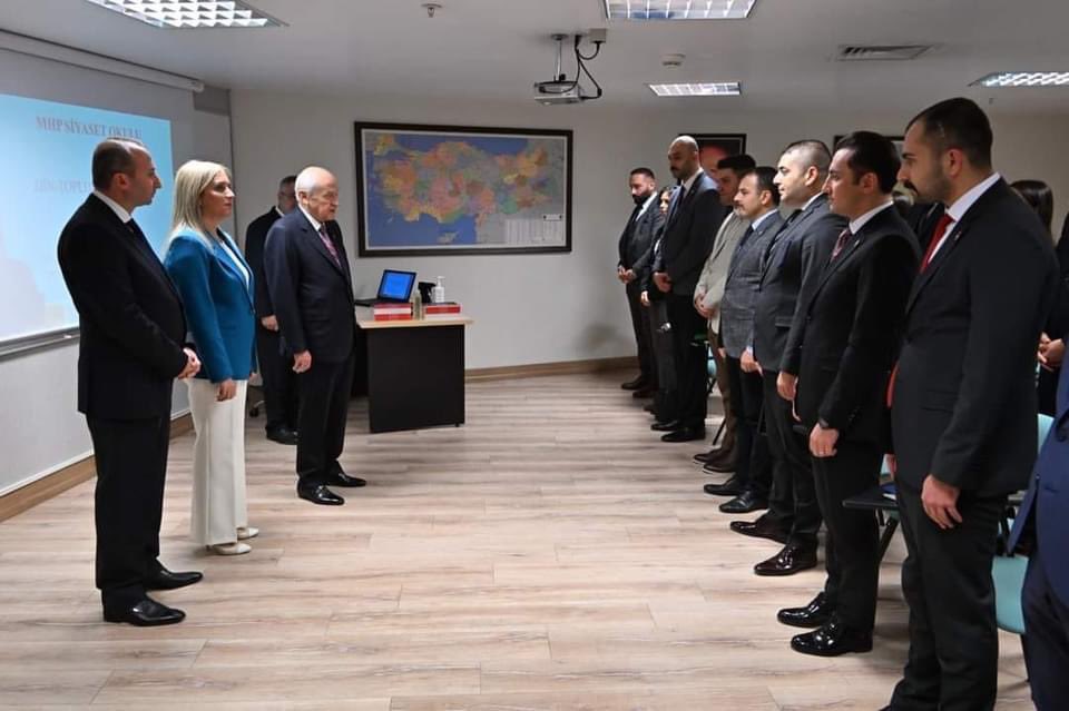 avmustafaesen's tweet image. Genel Başkanımız Sayın Devlet BAHÇELİ, Siyaset ve Liderlik Okulu’nun 18. Dönem Eğitim ve Öğretim Yılı Açılışını Gerçekleştirdi.