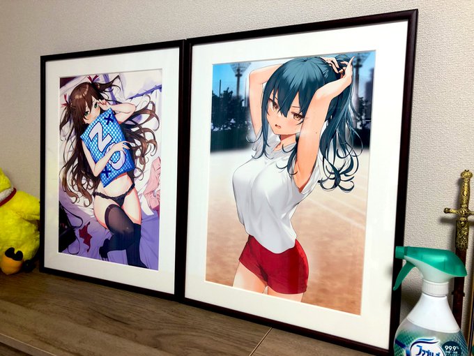 ツクルノモリさん企画の高精彩複製原画とどいたー!めっちゃ綺麗!!でかい!!!ファブリーズが小さく見える 