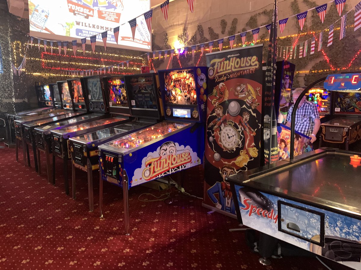 American Beer Fest zum 10 Jahres Jubiläum der <a href="/flippnic/">Advisony</a> und des Flipper-SV. Inkl großer Tombola und neuen Flipper zu spielen. Auch fun Spiele wie Fussbetätiging sind dabei