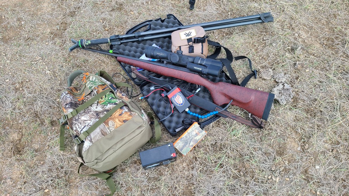 Kenzi got her CO #antelope this week, using vacuum air actuator to fire rifle, mom helping her w/ vacuum tube, myself aiming. Lots of antelope chili planned for this winter! #hunting #huntinglife #hunter #disabledhunter