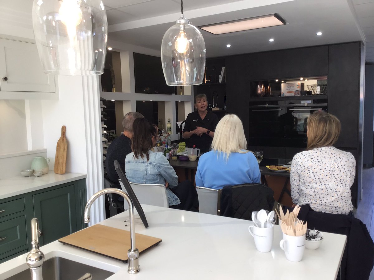 Another fantastic cooking demonstration from Jo @SiemensHomeUK. Always really helpful for clients already using their new kitchen or for anyone in the design process making decisions. Thanks as always Jo.