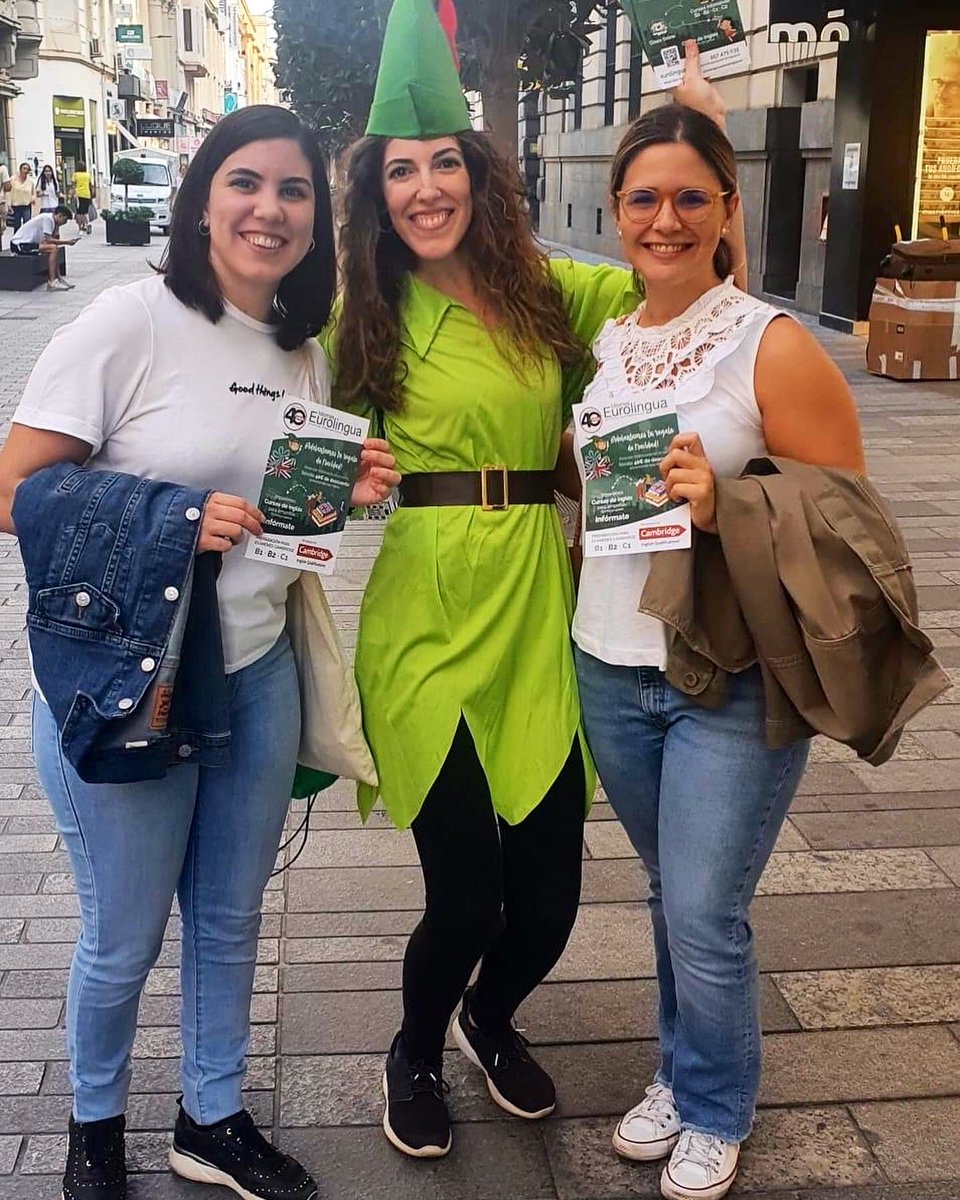 Esta tarde hemos oído noticias sobre una elfa de Eurolingua Idiomas circulando por las calles de #Córdoba y repartiendo el súper ofertón para celebrar nuestro 40 #cumpleaños. 🧝🧝🧝¿Por si acaso la habéis visto? 😂

#eurolinguaidiomas #academiadeidiomas #aprenderingles