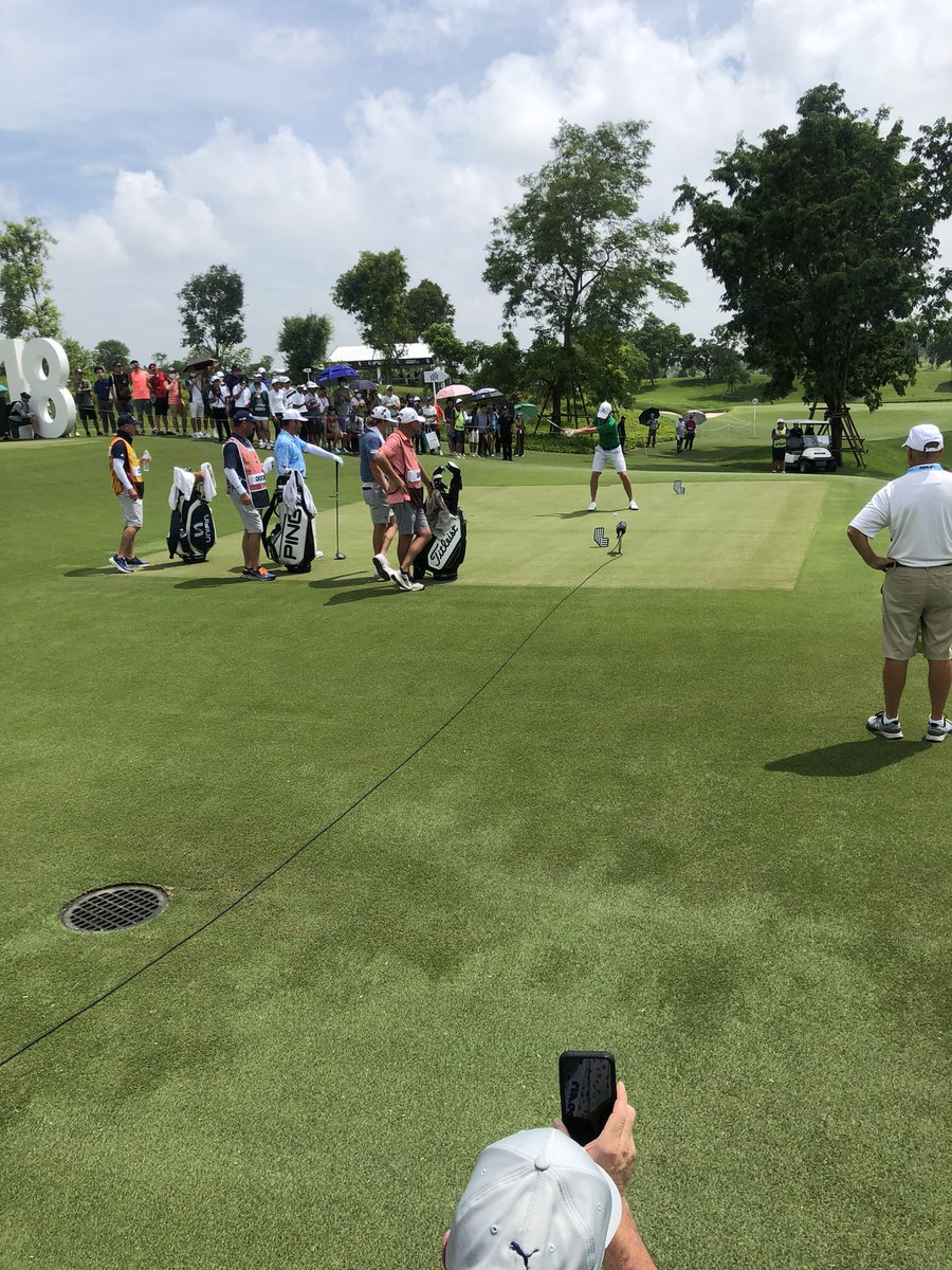 BenjaminH44's tweet image. #LIVGolfBangkok Had a great time today watching the LIV players in action on day 2. Course conditions were immaculate. Quality golf and decent respectful crowd viewing the action.