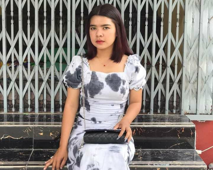 Myanmar SAC Terrorists arrested Ma Tharaphu, a 22-year-old woman living in Nyaw Pyin village, on the road of Kyauk Ni Maw village in Launglone tsp, Dawei District, at around 10.30 am on Oct 7, for no reason. #2022Oct8Coup #WarCrimesOfJunta #WhatsHappeningInMyanmar