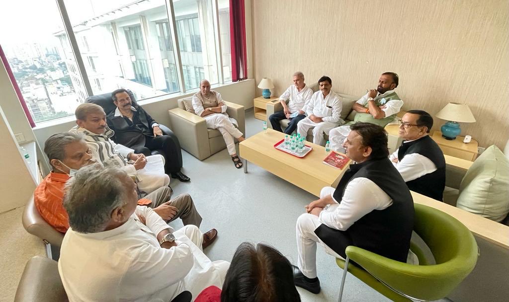 जो गरीब लोग का पैसा ले के वापस नहीं करेगा उसे कठिन से कठिन सजा मिलेगा किसीको बक्सा नहीं जाएगा <a href="/rajnathsingh/">Rajnath Singh</a> #JusticeForSaharaIndiaInvestors