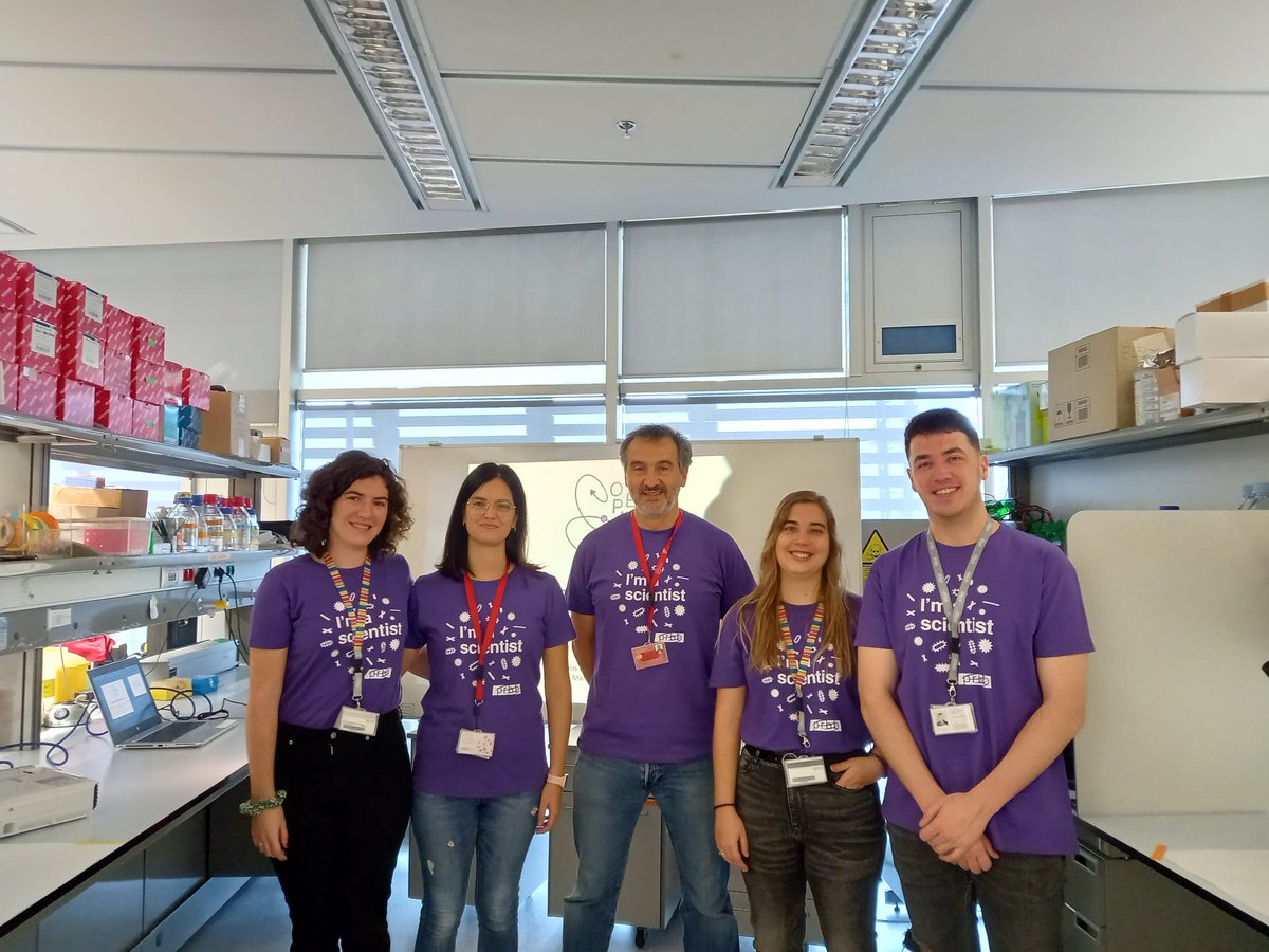 OzaitaLab's tweet photo. ¡Es hoy! ¡Es hoy! Os esperamos para enseñaros nuestro laboratorio en el #openPRBB #scienceisfun 🧠🎉 https://t.co/0MxVpFQfsl