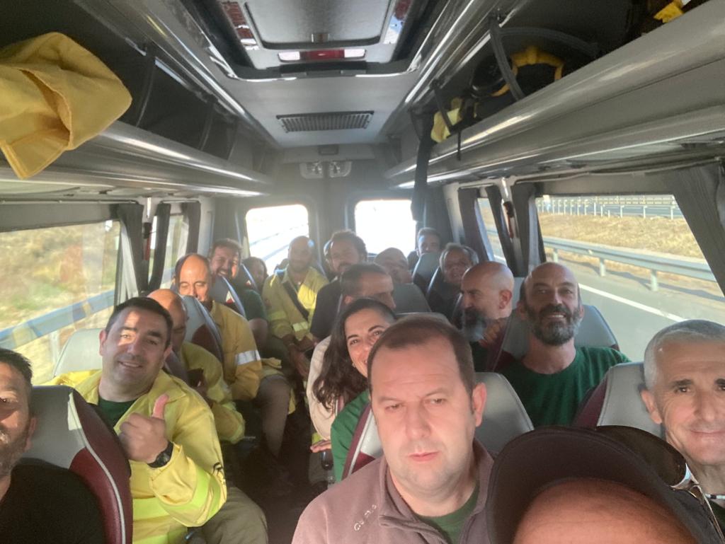 CgtEmaInfoca's tweet photo. Los Bomberos Forestales Andaluces ya llegando a la Manifestación de Madrid del día 8 de Octubre por la Aprobación del Estatuto del Bombero Forestal que regule a todos los Bomberos Forestales de España. 
A por nuestro justo reconocimiento 🔥

#Infoca
#BomerosForestales https://t.co/iPcGg1rbe2