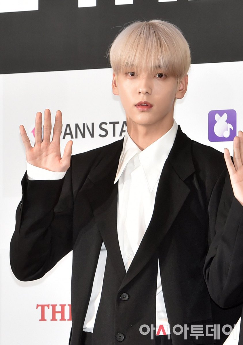 radolsoobin's tweet photo. 수빈이 백발 진짜 실화? 😱 https://t.co/EzvEvV2rLH