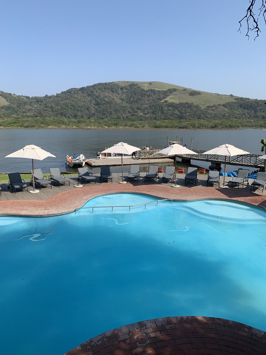 busani ngcaweni tweet media