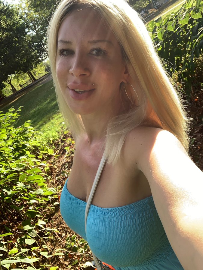 Maxine_Magnum's tweet photo. #skype shows avail all weekend , just message me there or comment below pp only #busty #milf #germanmilf https://t.co/usQr9m2f10
